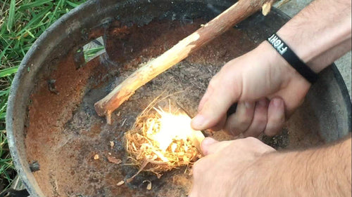 Ultimate Survival Technologies - ParaKnife 4.0 PRO