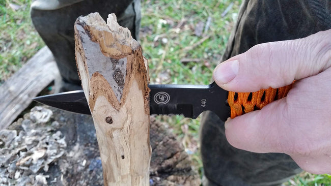 Ultimate Survival Technologies - Full Tang ParaKnife