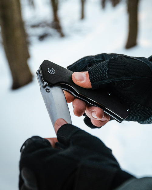 The Clip Point Folding Pocket Knife Giftset for Men and Women (Silver and Black)