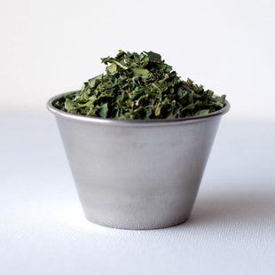 Rainy Day Foods Non-GMO Dehydrated Spinach Flakes 10 oz. #10 Can - 56 Servings